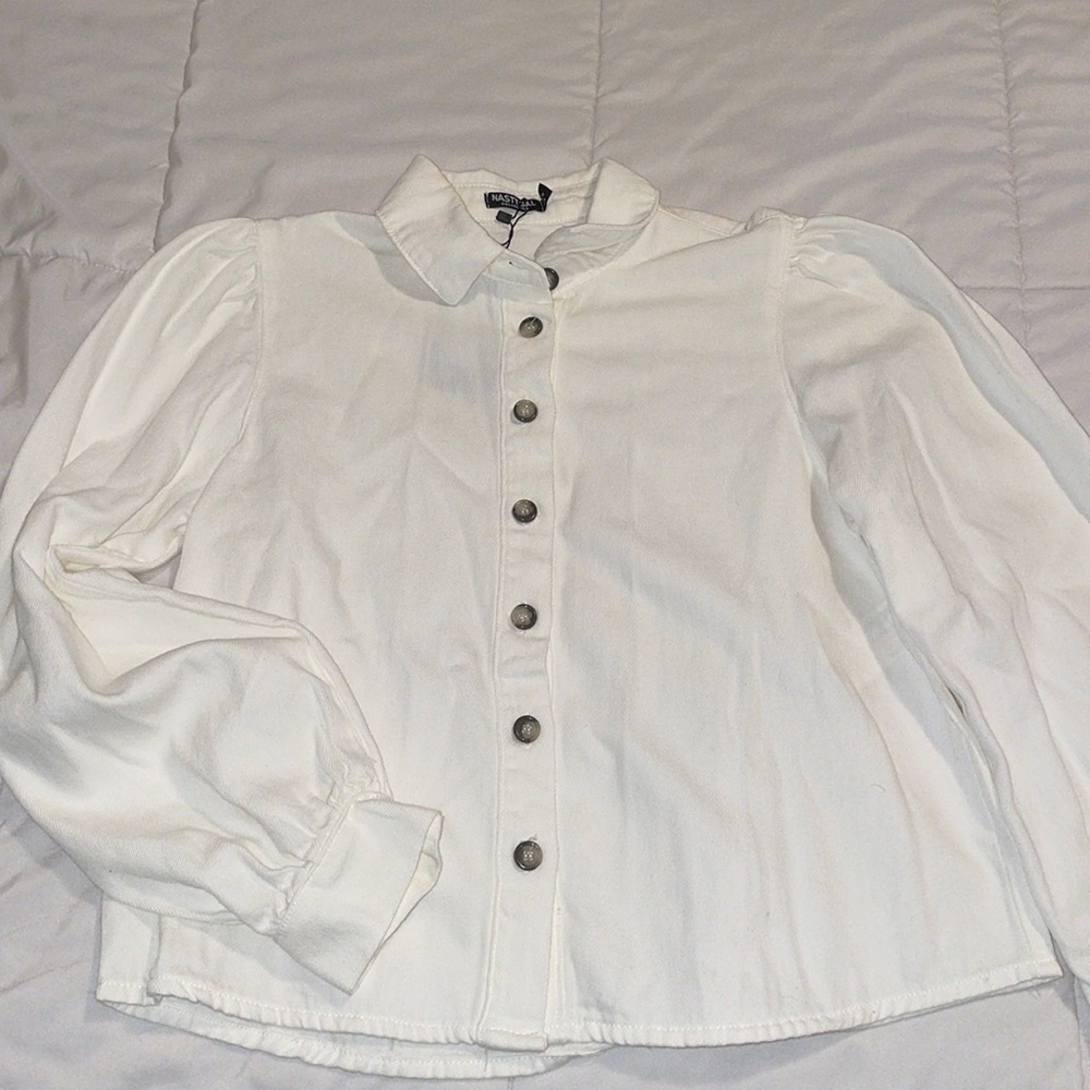 Puffed sleeves shirt
